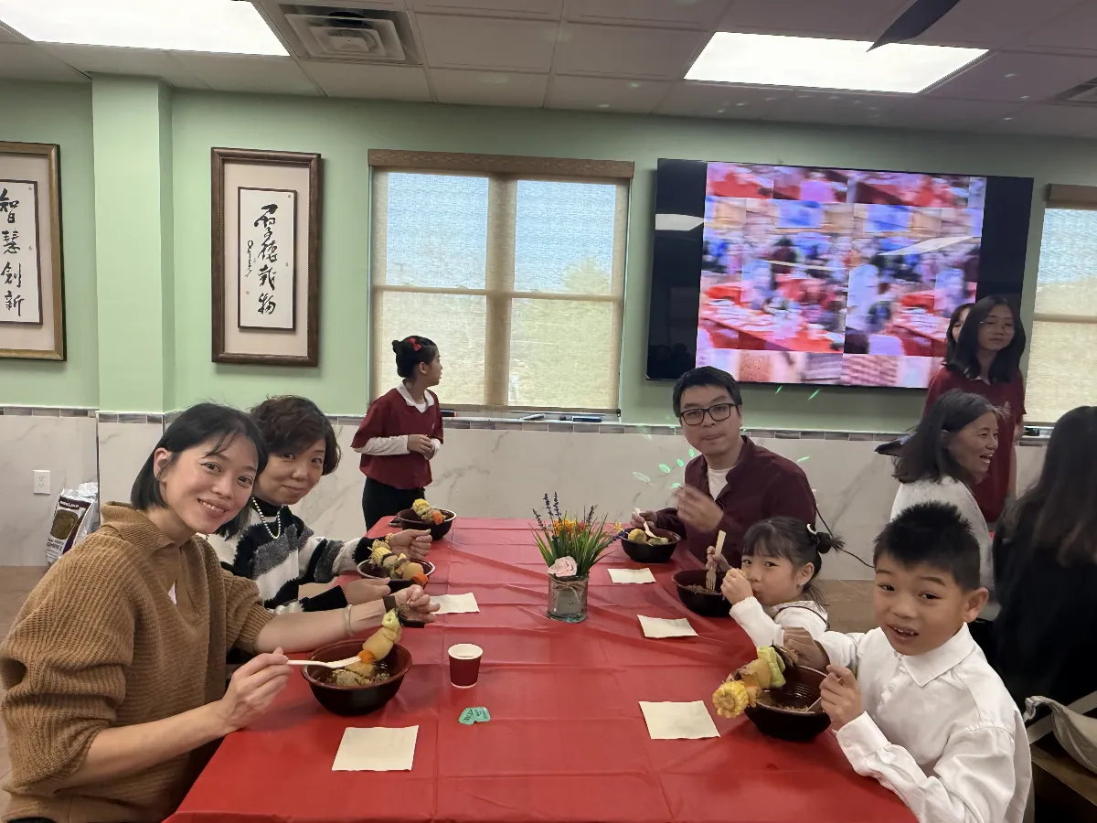 Xiangyun Temple Welcomes the New Year with Volunteer Appreciation Ceremony in Chinese and English